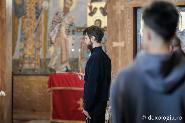 Sfânta Liturghie din Joia Mare la Parohia „Sf. Maxim Mărturisitorul - Sf. Grigorie Palama” Copou