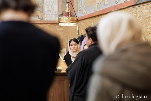 Sfânta Liturghie din Joia Mare la Parohia „Sf. Maxim Mărturisitorul - Sf. Grigorie Palama” Copou