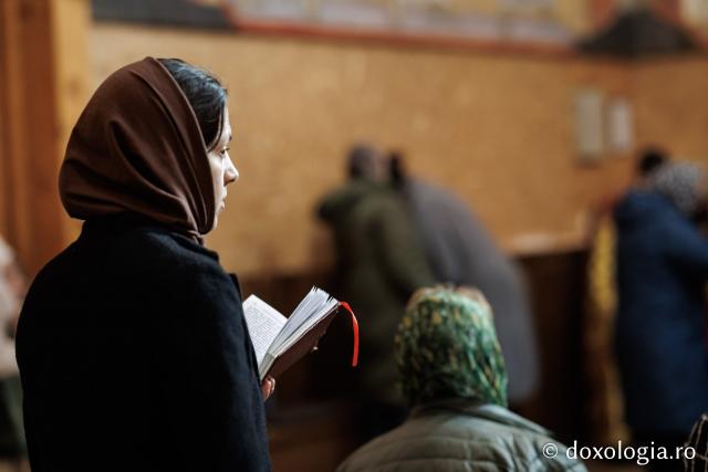 Sfânta Liturghie din Joia Mare la Parohia „Sf. Maxim Mărturisitorul - Sf. Grigorie Palama” Copou