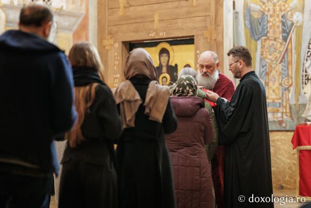 Sfânta Liturghie din Joia Mare la Parohia „Sf. Maxim Mărturisitorul - Sf. Grigorie Palama” Copou