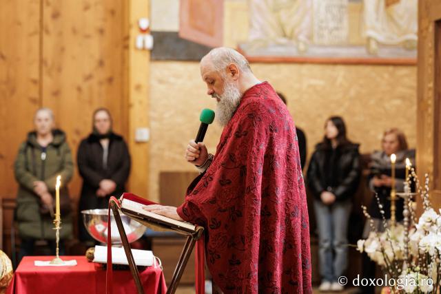 Sfânta Liturghie din Joia Mare la Parohia „Sf. Maxim Mărturisitorul - Sf. Grigorie Palama” Copou