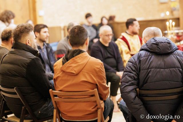 Sfânta Liturghie din Joia Mare la Parohia „Sf. Maxim Mărturisitorul - Sf. Grigorie Palama” Copou