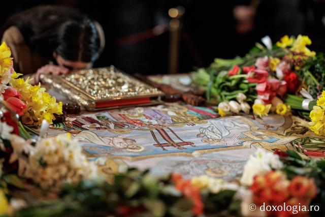 (Foto) Prohodul Domnului la Catedrala Mitropolitana din Iași – 2026