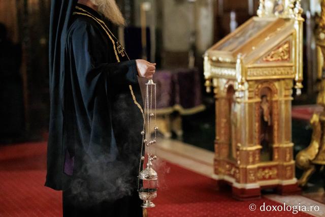(Foto) Prohodul Domnului la Catedrala Mitropolitana din Iași – 2026