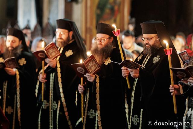 (Foto) Prohodul Domnului la Catedrala Mitropolitana din Iași – 2026