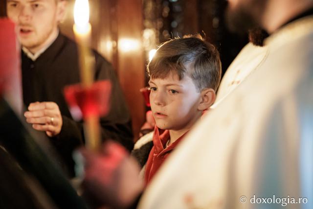 (Foto) Prohodul Domnului la Catedrala Mitropolitana din Iași – 2026