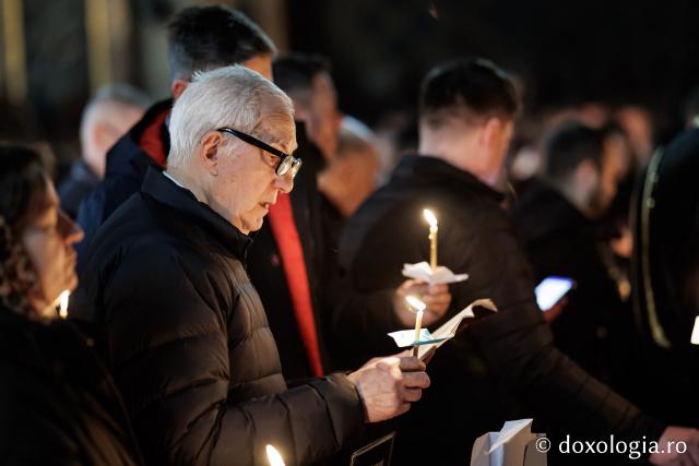 (Foto) Prohodul Domnului la Catedrala Mitropolitana din Iași – 2026