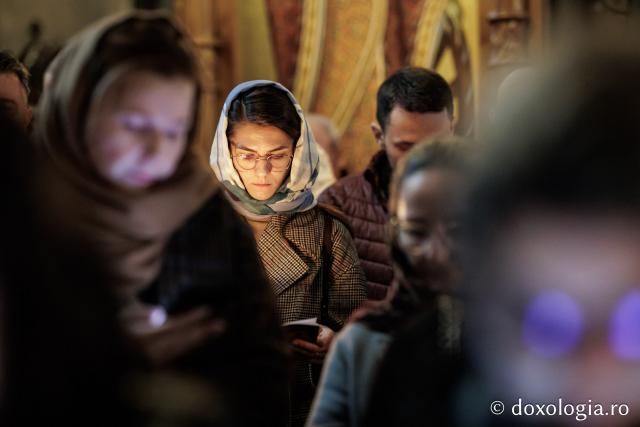 (Foto) Prohodul Domnului la Catedrala Mitropolitana din Iași – 2026