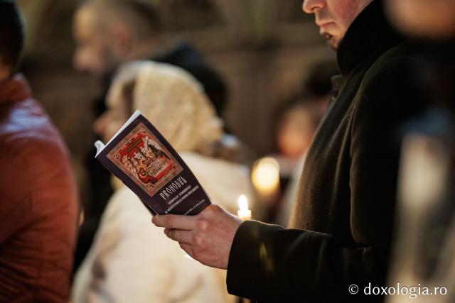 (Foto) Prohodul Domnului la Catedrala Mitropolitana din Iași – 2026