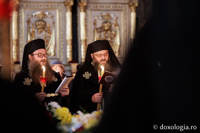 (Foto) Prohodul Domnului la Catedrala Mitropolitana din Iași – 2026