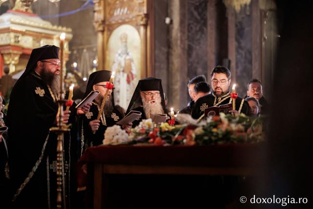 (Foto) Prohodul Domnului la Catedrala Mitropolitana din Iași – 2026