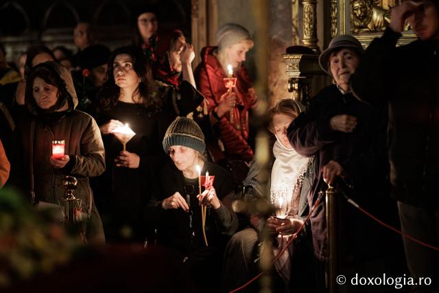 (Foto) Prohodul Domnului la Catedrala Mitropolitana din Iași – 2026