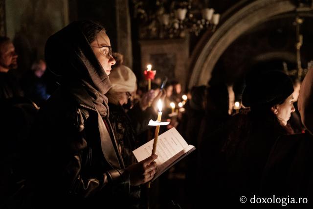 (Foto) Prohodul Domnului la Catedrala Mitropolitana din Iași – 2026