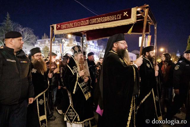 (Foto) Prohodul Domnului la Catedrala Mitropolitana din Iași – 2026