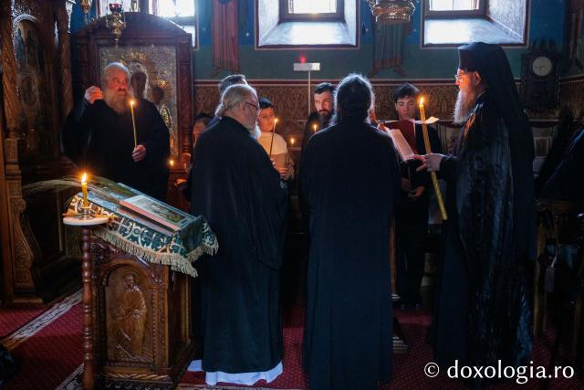 Marea Luni la Mănăstirea Almaș din județul Neamț