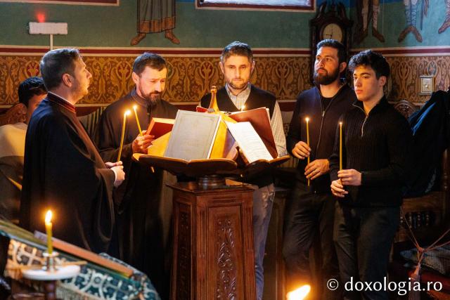 Marea Luni la Mănăstirea Almaș din județul Neamț