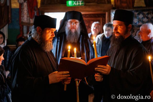 Marea Luni la Mănăstirea Almaș din județul Neamț