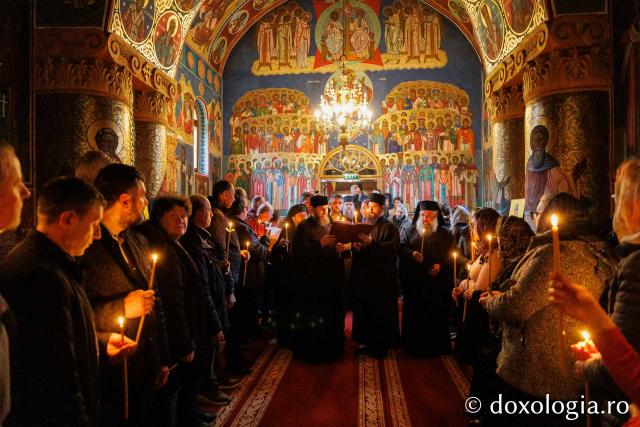 Marea Luni la Mănăstirea Almaș din județul Neamț