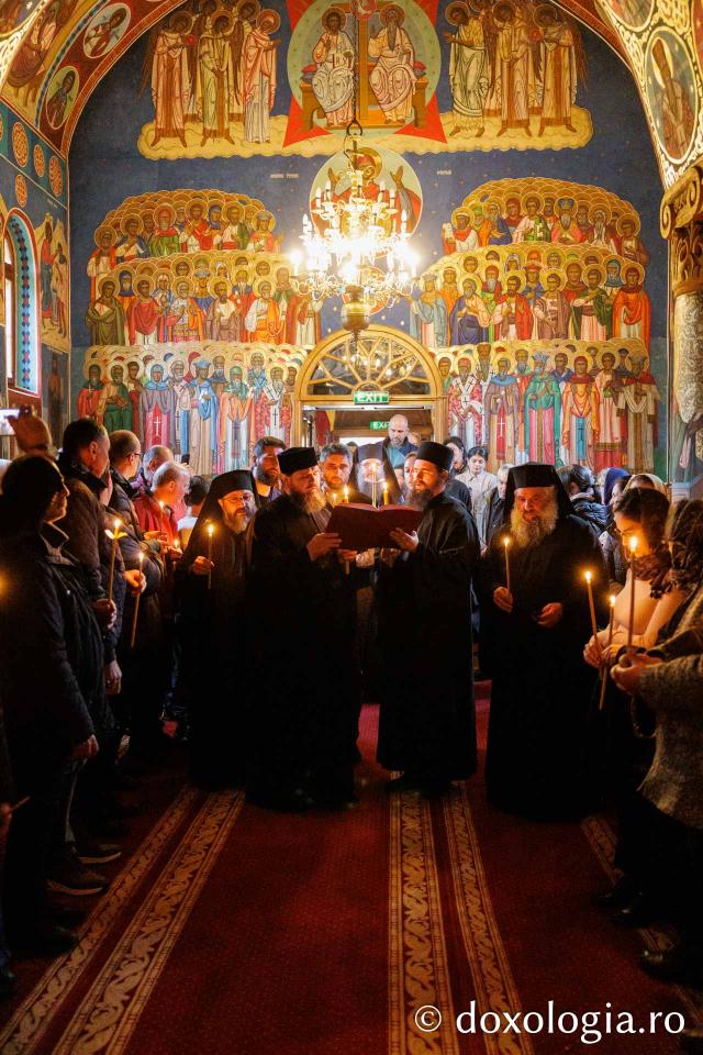 Marea Luni la Mănăstirea Almaș din județul Neamț