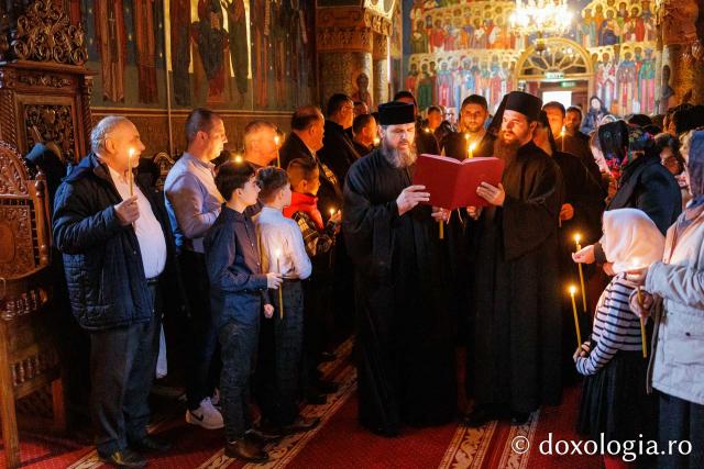 Marea Luni la Mănăstirea Almaș din județul Neamț