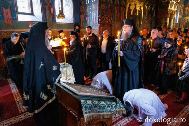 Marea Luni la Mănăstirea Almaș din județul Neamț