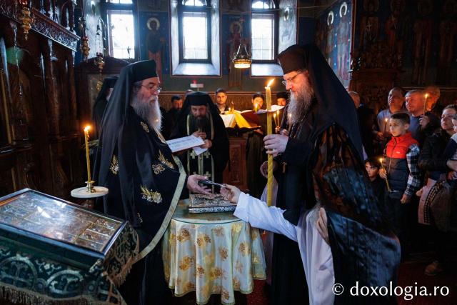 Marea Luni la Mănăstirea Almaș din județul Neamț