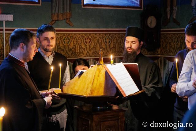 Marea Luni la Mănăstirea Almaș din județul Neamț