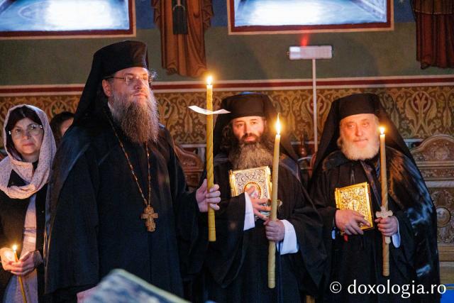 Marea Luni la Mănăstirea Almaș din județul Neamț