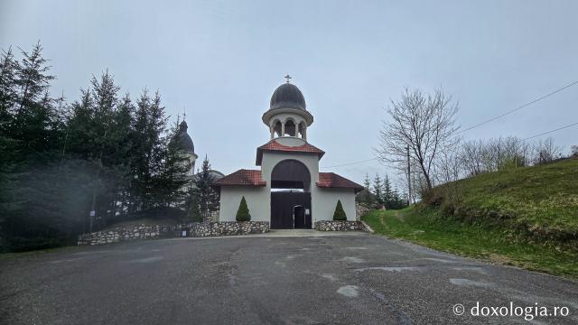 Mănăstirea „Martirii Neamului” Muncel