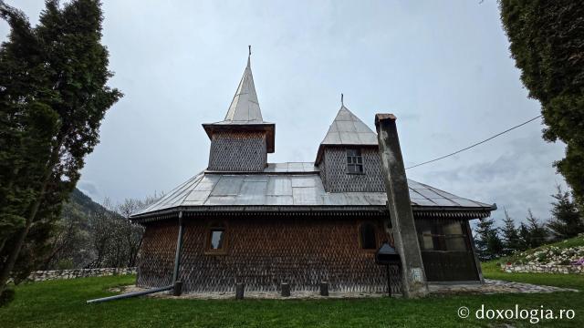 Mănăstirea „Martirii Neamului” Muncel