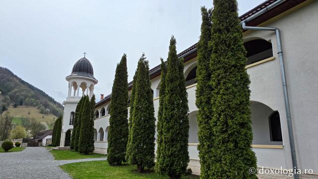 Mănăstirea „Martirii Neamului” Muncel