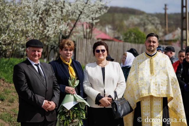A fost pusă piatra de temelie pentru biserica din localitatea Alexești – Ipatele