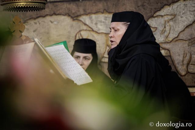 Priveghere la Mănăstirea Durău