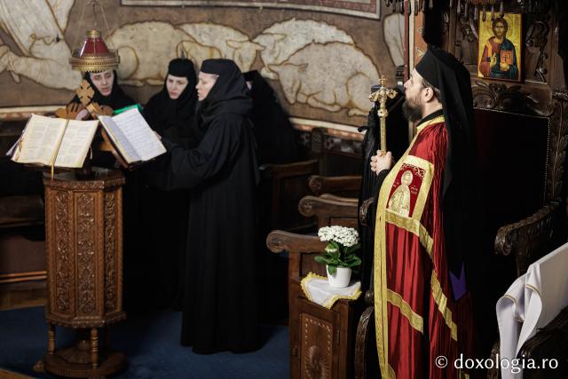 Priveghere la Mănăstirea Durău