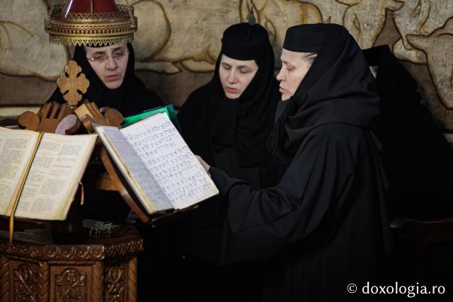 Priveghere la Mănăstirea Durău