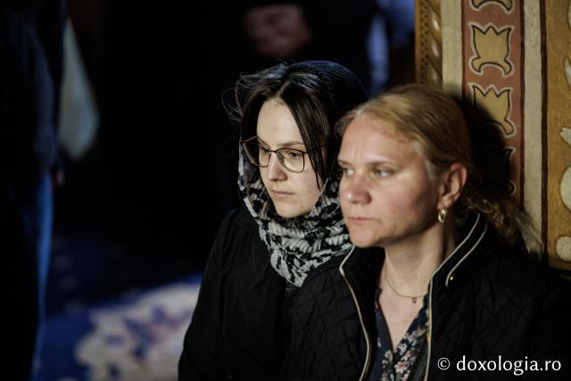 Priveghere la Mănăstirea Durău
