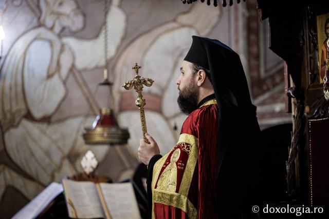 Priveghere la Mănăstirea Durău
