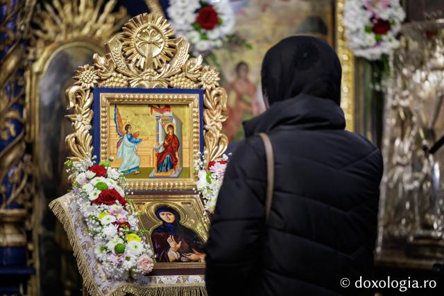 Priveghere la Mănăstirea Durău