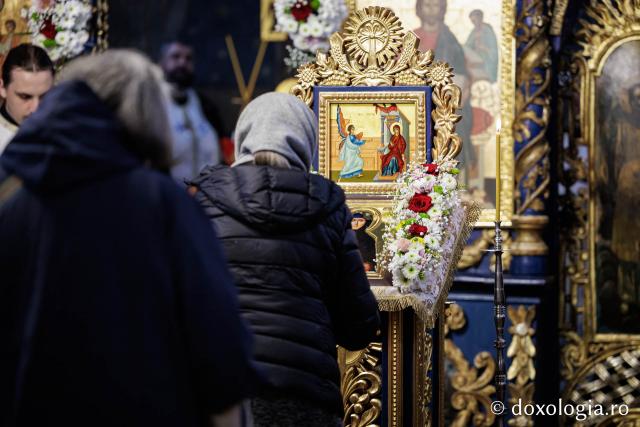 Priveghere la Mănăstirea Durău