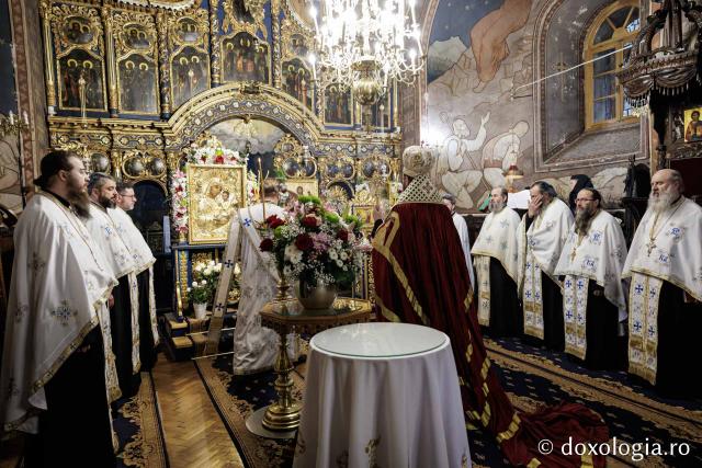Priveghere la Mănăstirea Durău
