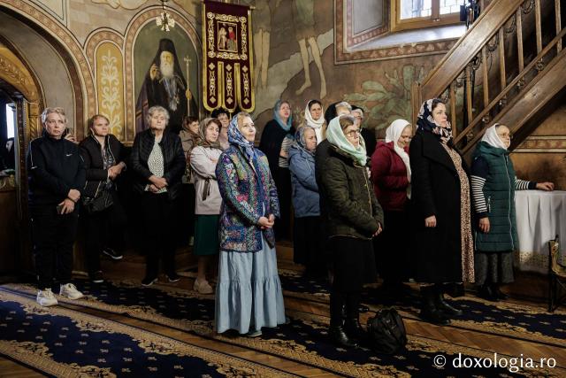 Priveghere la Mănăstirea Durău