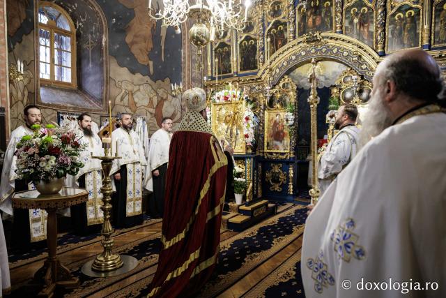 Priveghere la Mănăstirea Durău