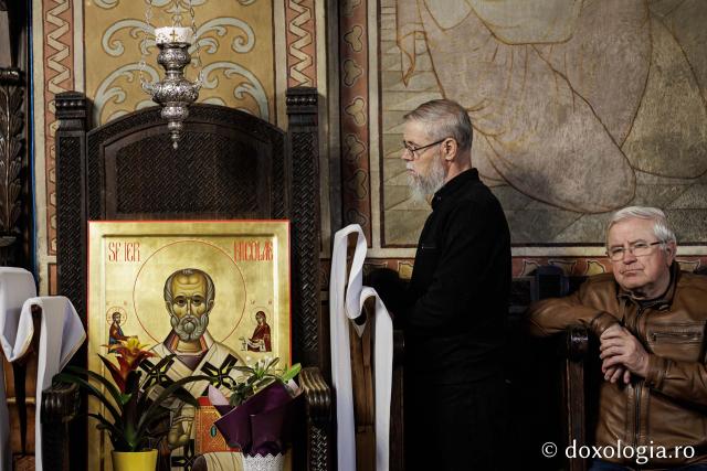 Priveghere la Mănăstirea Durău