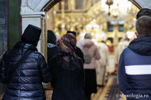 Priveghere la Mănăstirea Durău