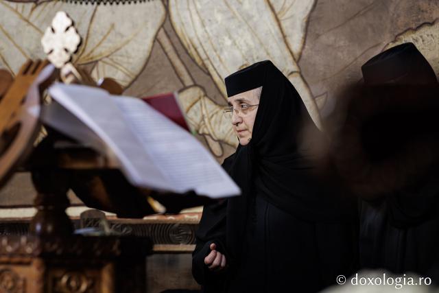 Priveghere la Mănăstirea Durău