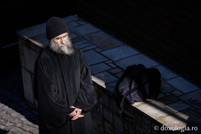 (Foto) Rugăciune și bucurie – pelerini uniți sub ocrotirea Sfintei Cuvioase Mavra de pe Ceahlău