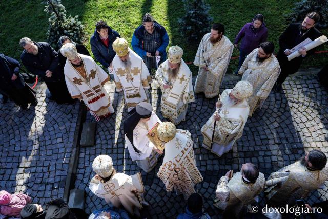 Sfânta Liturghie cu ocazia proclamării locale a canonizării Sfintei Cuvioase Mavra de pe Ceahlău