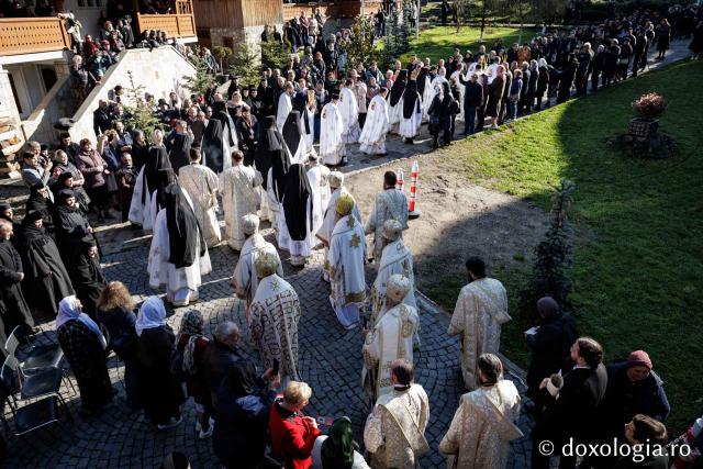 Sfânta Liturghie cu ocazia proclamării locale a canonizării Sfintei Cuvioase Mavra de pe Ceahlău