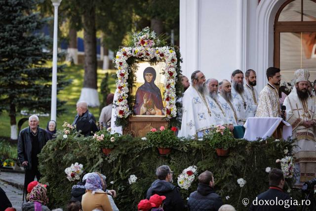 Sfânta Liturghie cu ocazia proclamării locale a canonizării Sfintei Cuvioase Mavra de pe Ceahlău