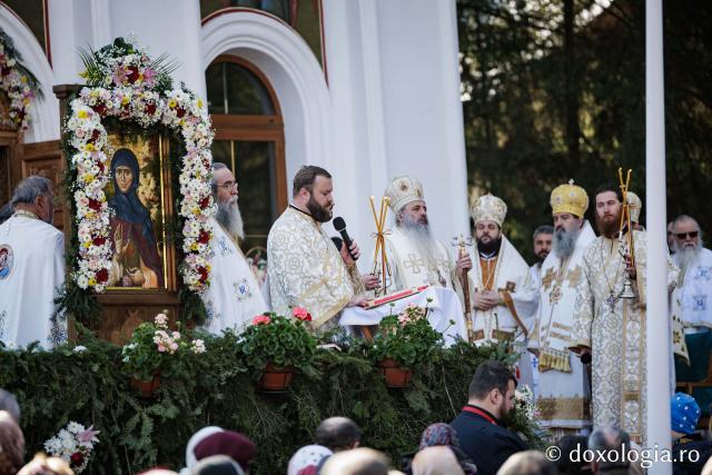 Sfânta Liturghie cu ocazia proclamării locale a canonizării Sfintei Cuvioase Mavra de pe Ceahlău